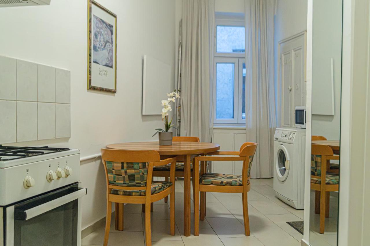 Economy 1Br Apartment Well Connected To The Whole City Wien Exteriör bild