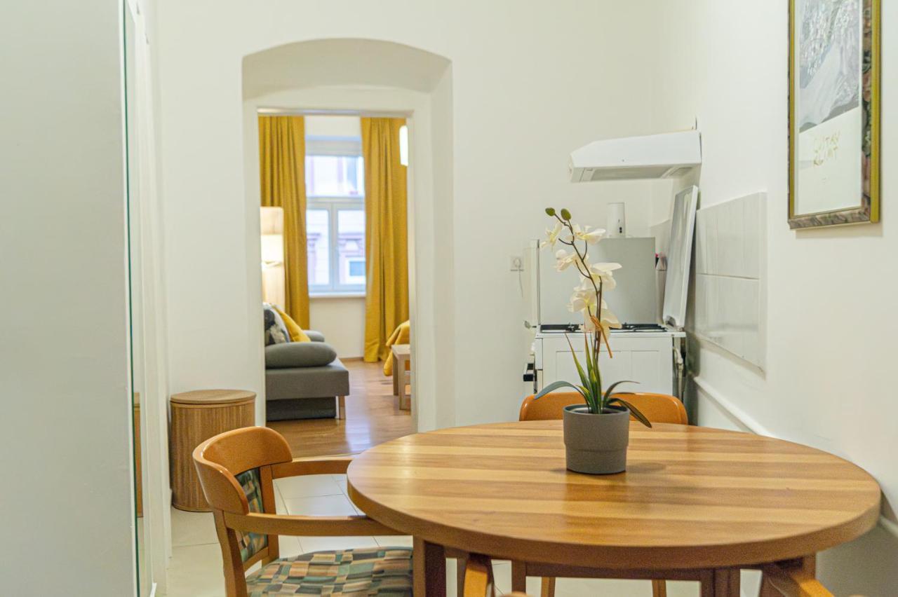 Economy 1Br Apartment Well Connected To The Whole City Wien Exteriör bild